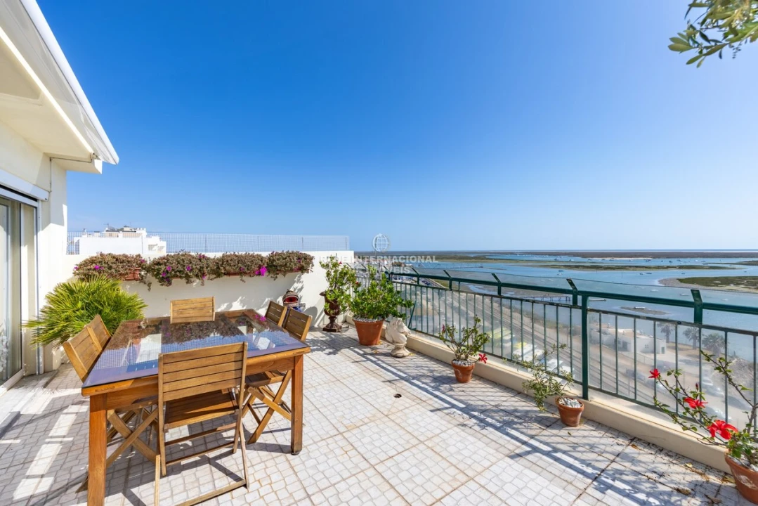 Apartamento T7 para Venda em Faro (Sé e São Pedro) Foto 4
