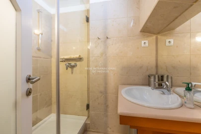 Apartamento T7 para Venda em Faro (Sé e São Pedro)
