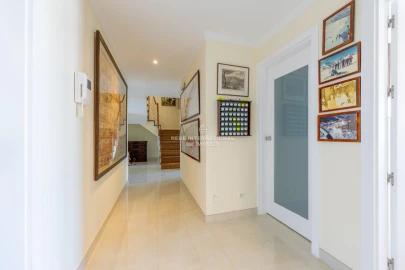 Apartamento T7 para Venda em Faro (Sé e São Pedro)