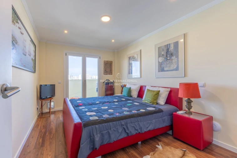 Apartamento T7 para Venda em Faro (Sé e São Pedro) Foto 28