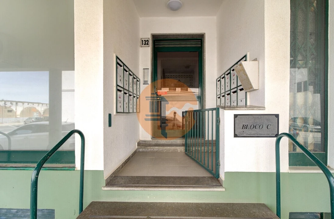 Apartamento T2 para Venda em Vila Real de Santo Antonio Foto 39