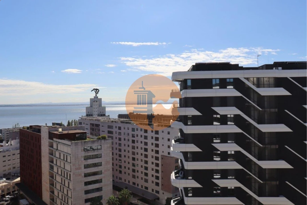 Apartamento T1 para Venda em Parque das Nações Foto 14