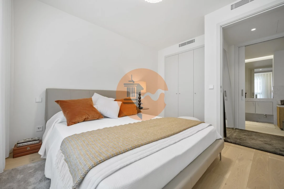 Apartamento T1 para Venda em Parque das Nações Foto 7