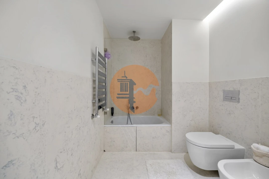 Apartamento T1 para Venda em Parque das Nações Foto 10