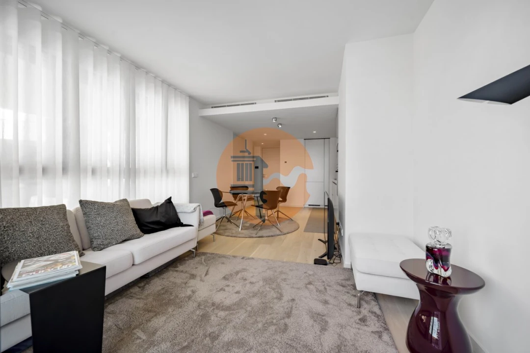 Apartamento T1 para Venda em Parque das Nações Foto 16