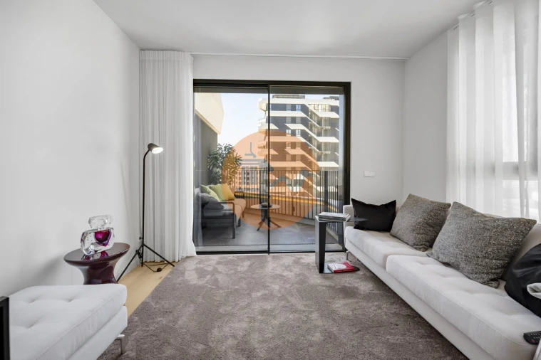 Apartamento T1 para Venda em Parque das Nações Foto 14