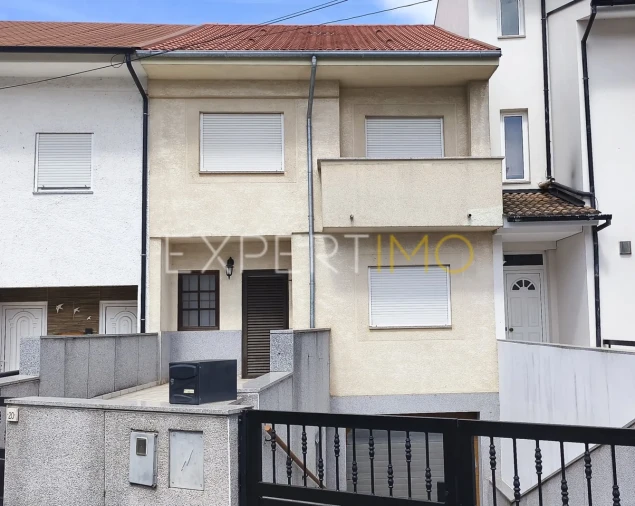Moradia T5 para Venda em Samil Foto 6