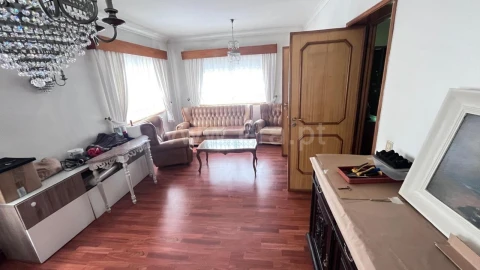 Moradia T4 para Venda em Oliveira do Douro