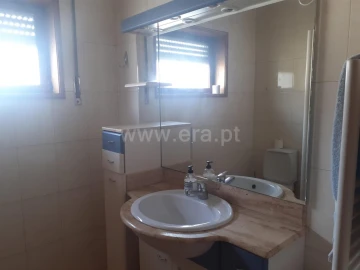 Moradia T4 para Venda em Oliveira do Douro