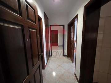 Apartamento T3 para Venda em Loureira