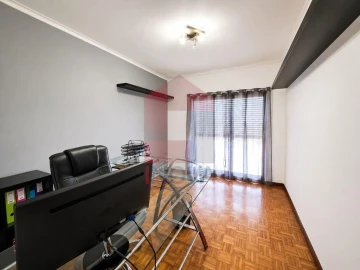 Apartamento T3 para Venda em Loureira