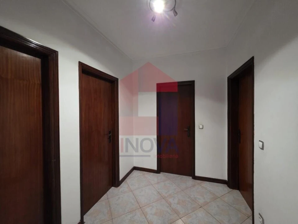 Apartamento T3 para Venda em Loureira Foto 29