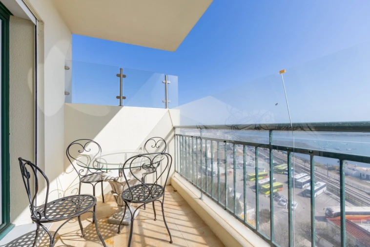 Apartamento T7 para Venda em Faro (Sé e São Pedro) Foto 32