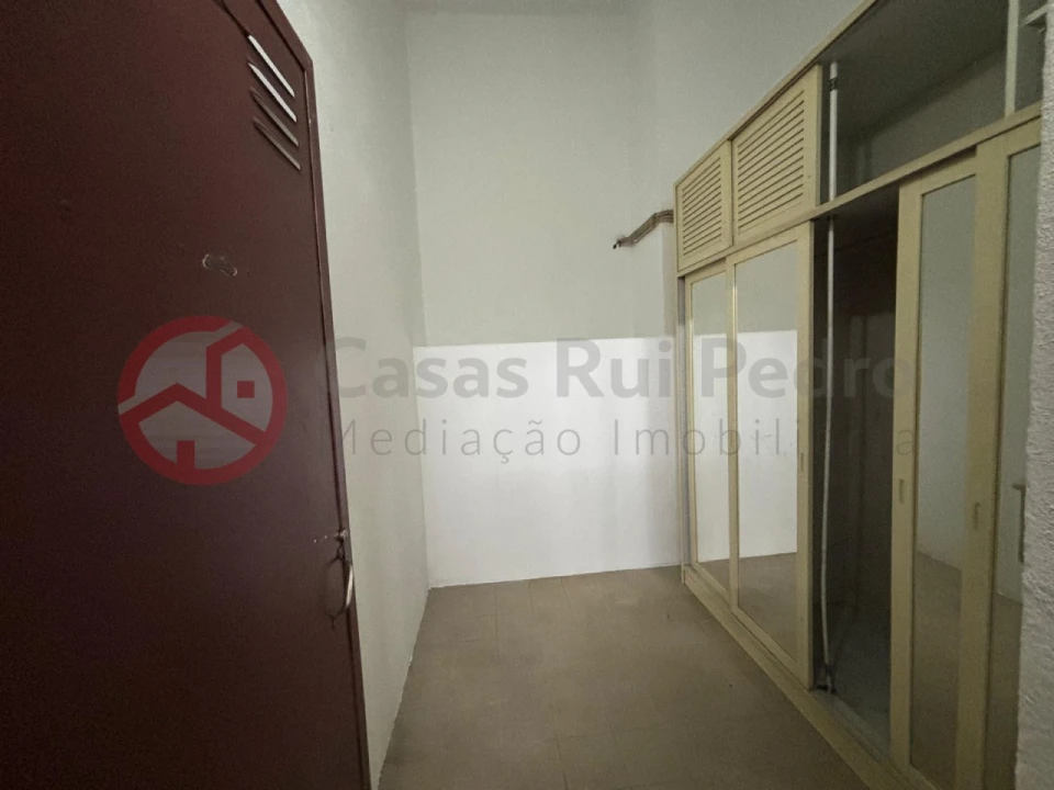 Apartamento T3 para Venda em São Domingos de Benfica Foto 23