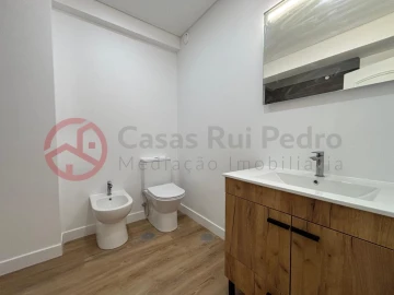 Apartamento T3 para Venda em São Domingos de Benfica