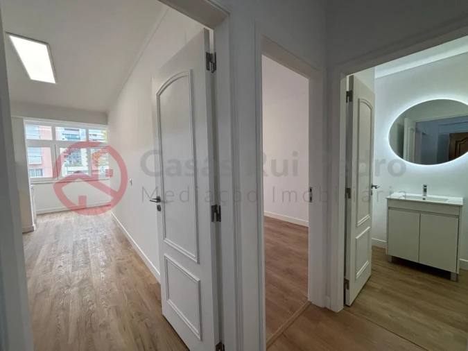 Apartamento T3 para Venda em São Domingos de Benfica Foto 15