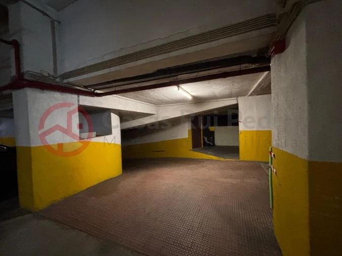 Apartamento T3 para Venda em São Domingos de Benfica Foto 24