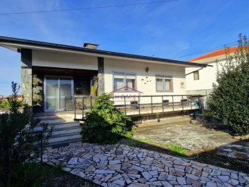 Moradia T3 para Venda em Fornos