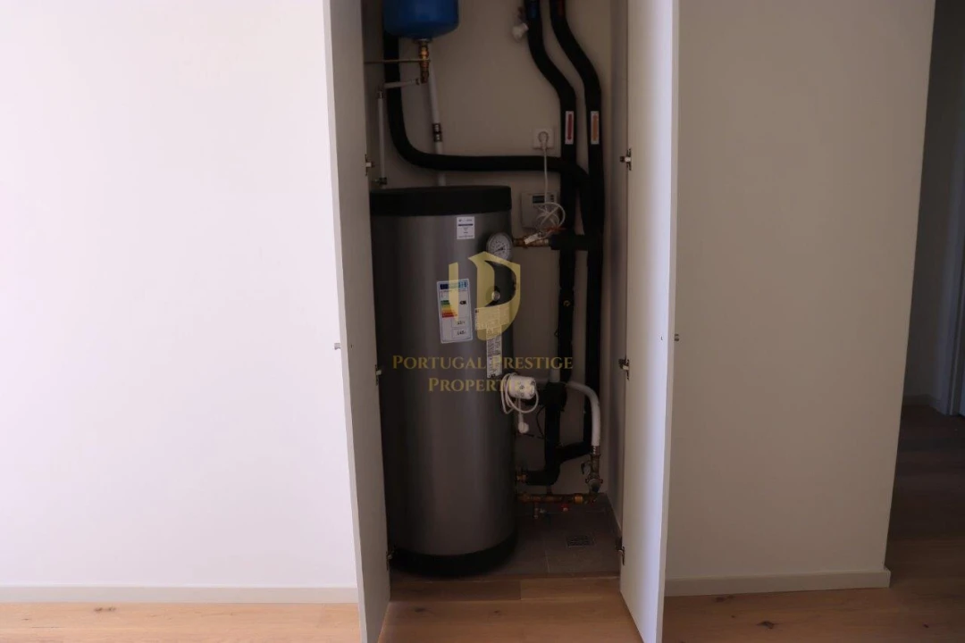 Apartamento T1 para Venda em Parque das Nações Foto 9