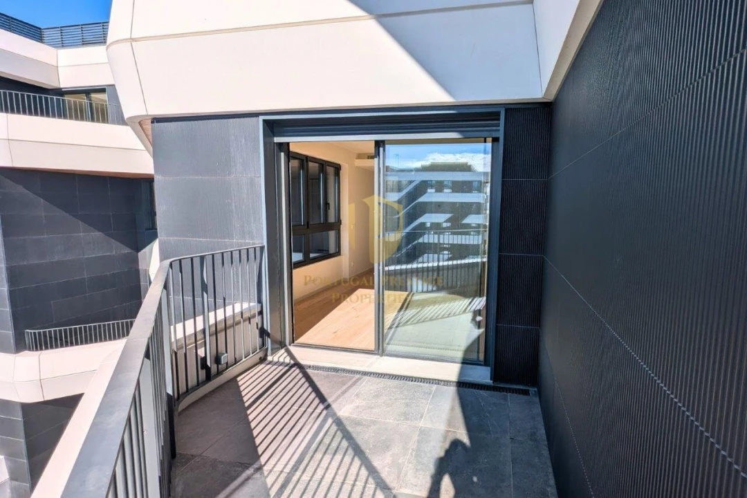 Apartamento T1 para Venda em Parque das Nações Foto 15