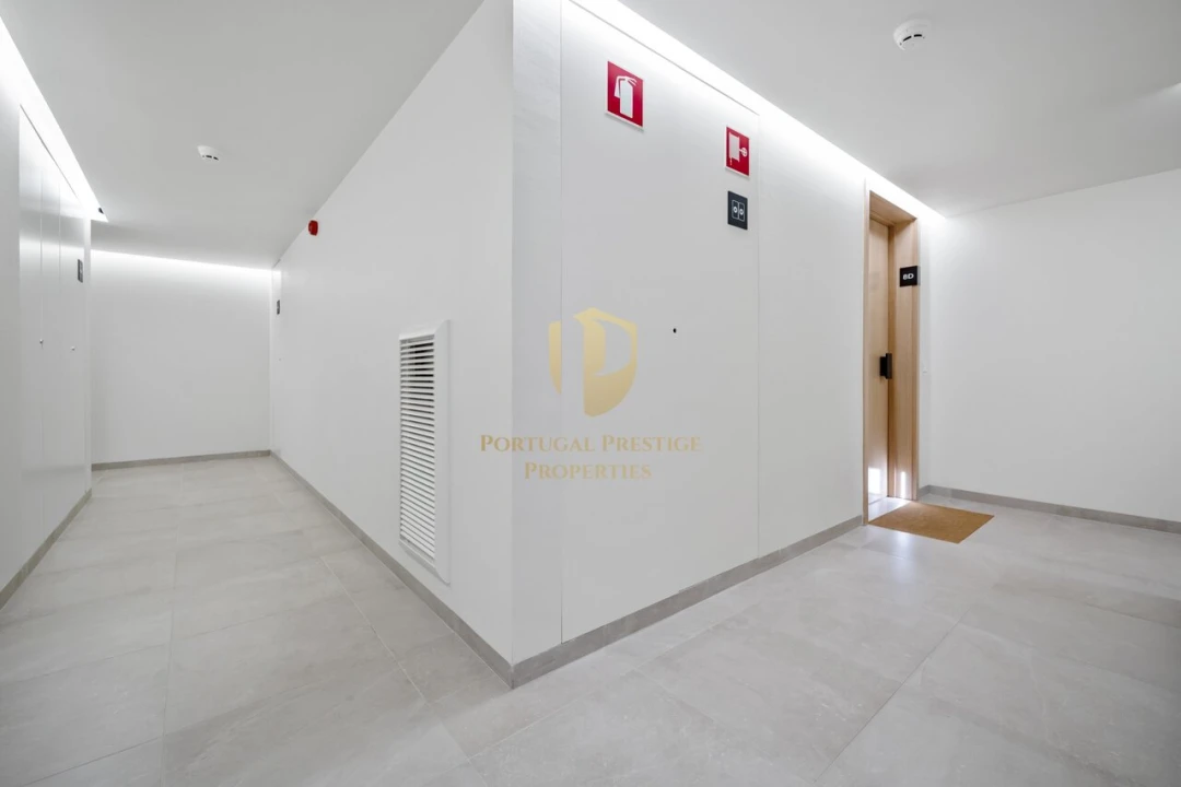 Apartamento T1 para Venda em Parque das Nações Foto 20