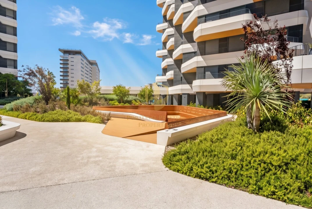 Apartamento T1 para Venda em Parque das Nações Foto 22