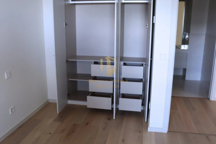 Apartamento T1 para Venda em Parque das Nações Foto 8