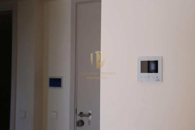 Apartamento T1 para Venda em Parque das Nações Foto 12