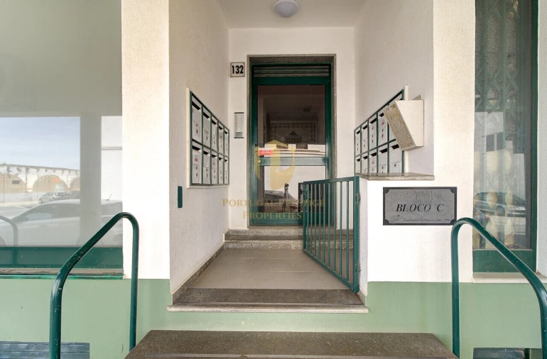 Apartamento T2 para Venda em Vila Real de Santo Antonio Foto 39