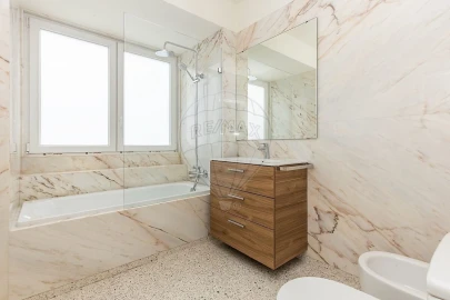 Apartamento T4 para Venda em Avenidas Novas