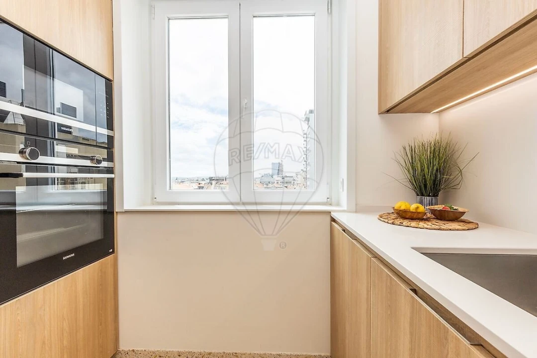 Apartamento T4 para Venda em Avenidas Novas Foto 11