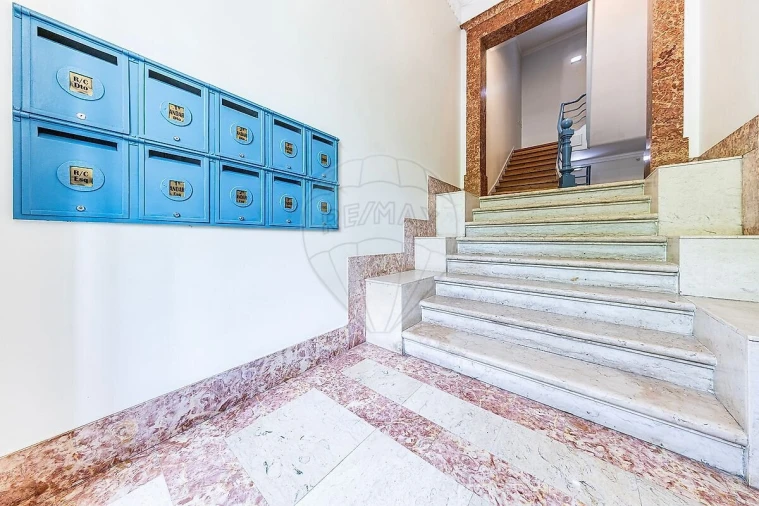 Apartamento T2 para Venda em Avenidas Novas Foto 37