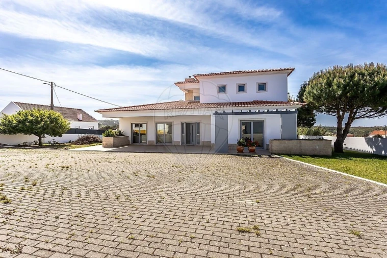 Moradia T4 para Venda em Mafra Foto 5