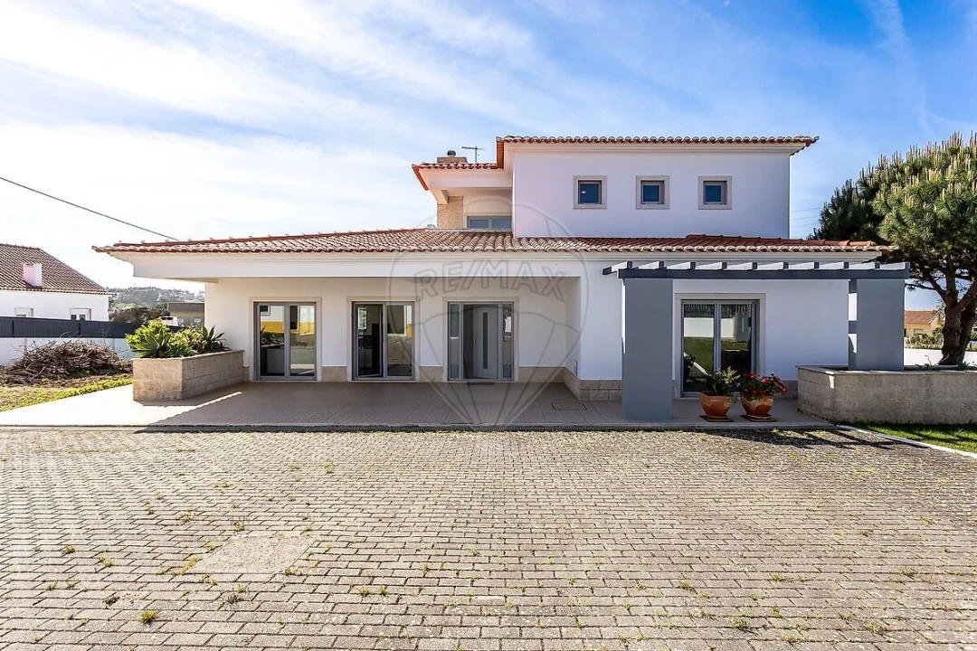Moradia T4 para Venda em Mafra Foto 2