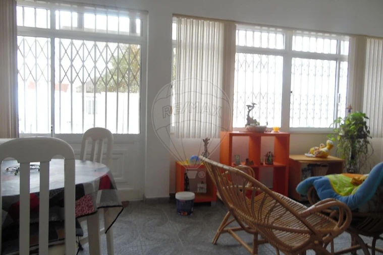 Moradia T3 para Venda em Atouguia da Baleia Foto 15