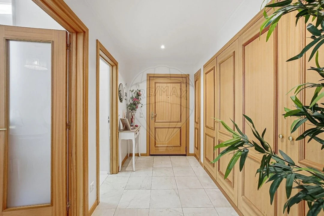 Apartamento T2 para Venda em Lumiar Foto 12