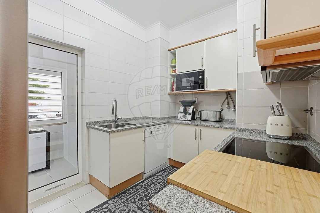 Apartamento T2 para Venda em Lumiar Foto 8