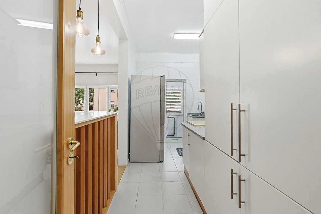 Apartamento T2 para Venda em Lumiar Foto 7