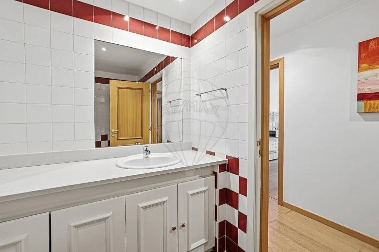 Apartamento T2 para Venda em Lumiar Foto 15
