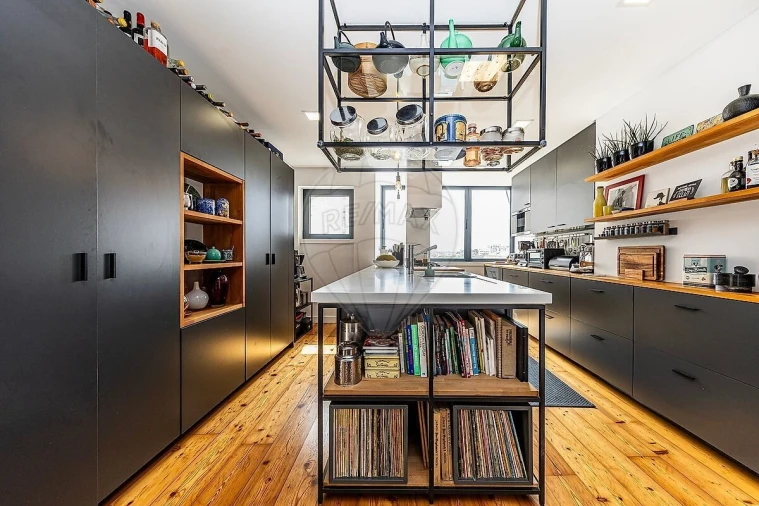 Apartamento T3 para Venda em Alvalade Foto 14