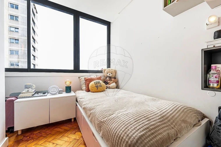 Apartamento T3 para Venda em Alvalade Foto 31