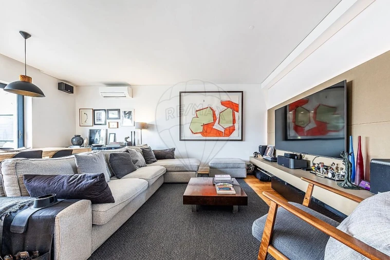 Apartamento T3 para Venda em Alvalade Foto 5