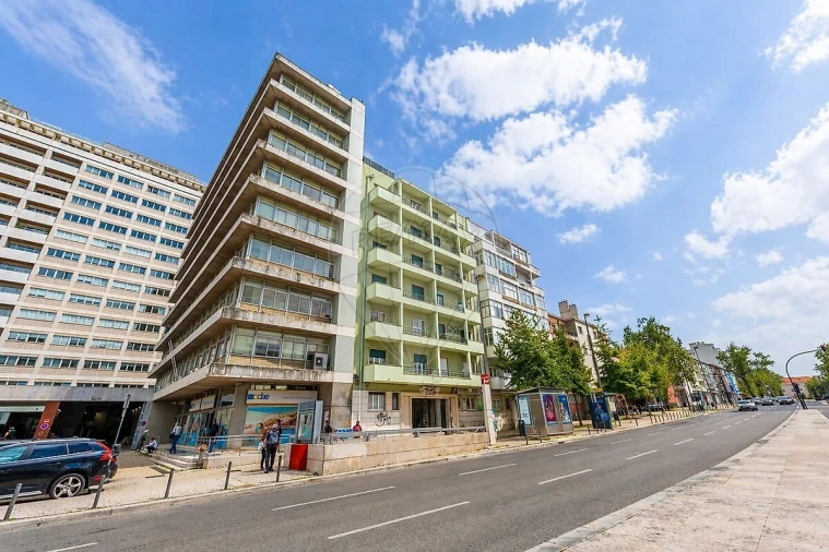 Apartamento T3 para Venda em Alvalade Foto 35