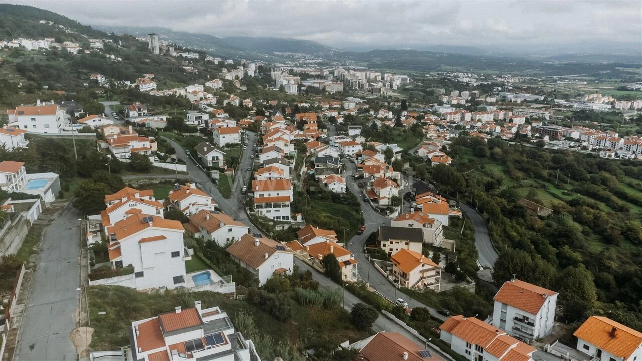 Terreno para Venda em Covilhã e Canhoso Foto 5