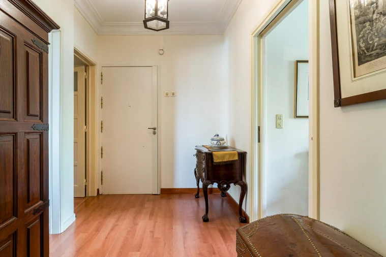 Apartamento T5 para Venda em Estrela Foto 5