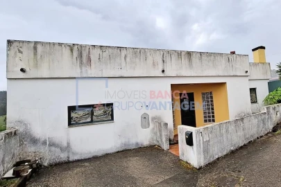 Moradia T4 para Venda em Vila Nova de Monsarros