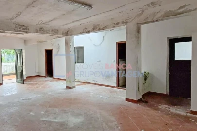 Moradia T4 para Venda em Vila Nova de Monsarros