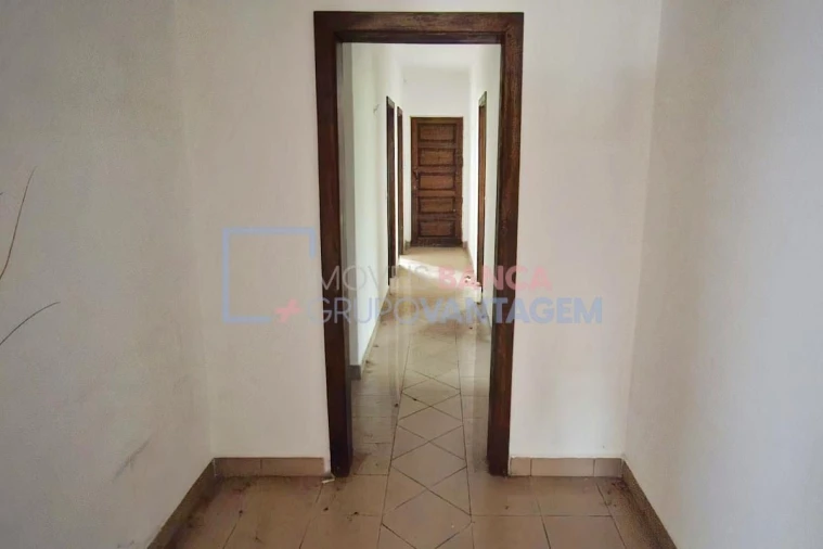 Moradia T4 para Venda em Vila Nova de Monsarros Foto 4