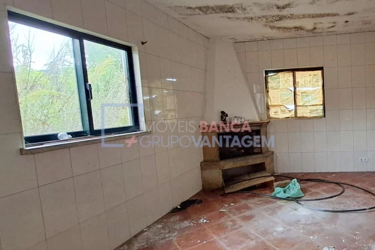 Moradia T4 para Venda em Vila Nova de Monsarros Foto 6