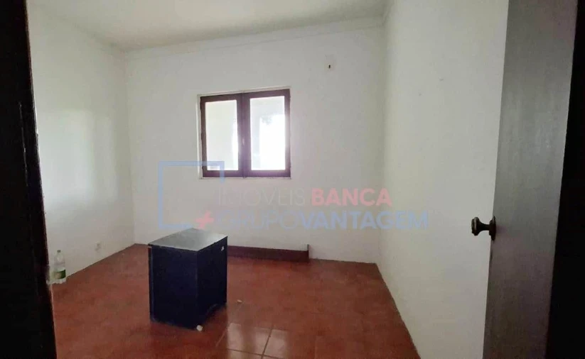 Moradia T4 para Venda em Vila Nova de Monsarros Foto 10